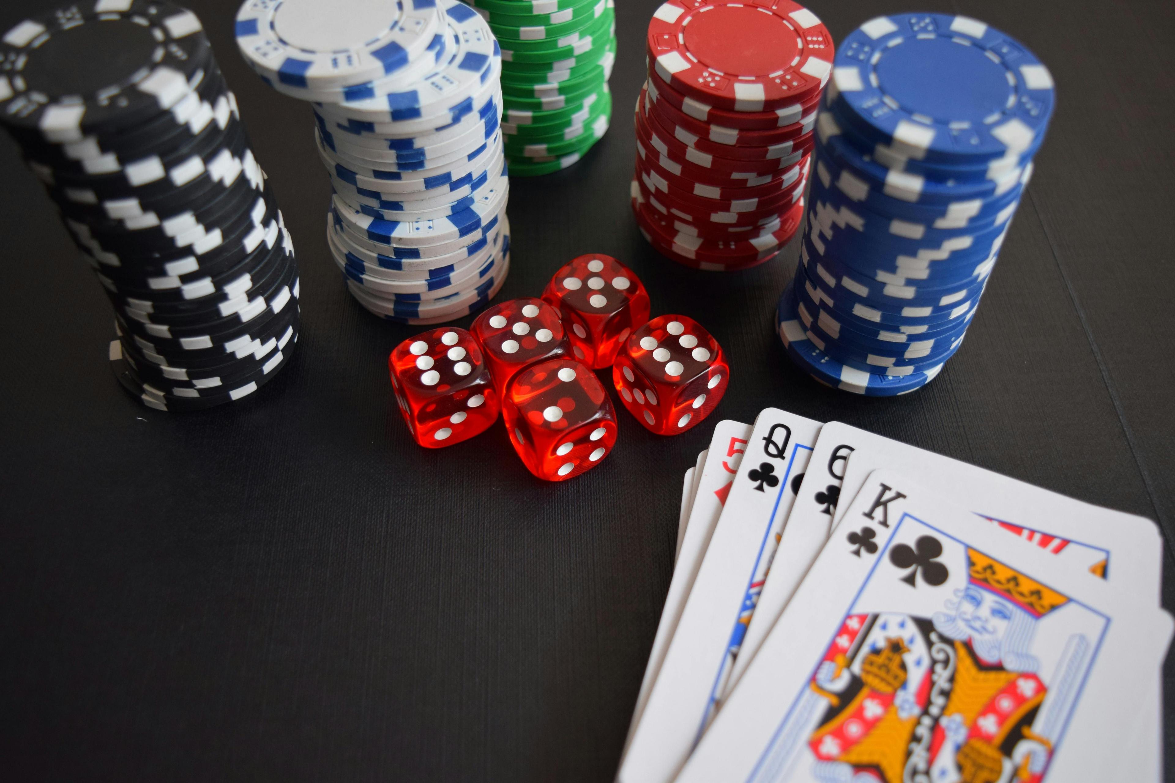 Знакомство с онлайн-казино GTA: Игры, ставки и параллели с реальным миром