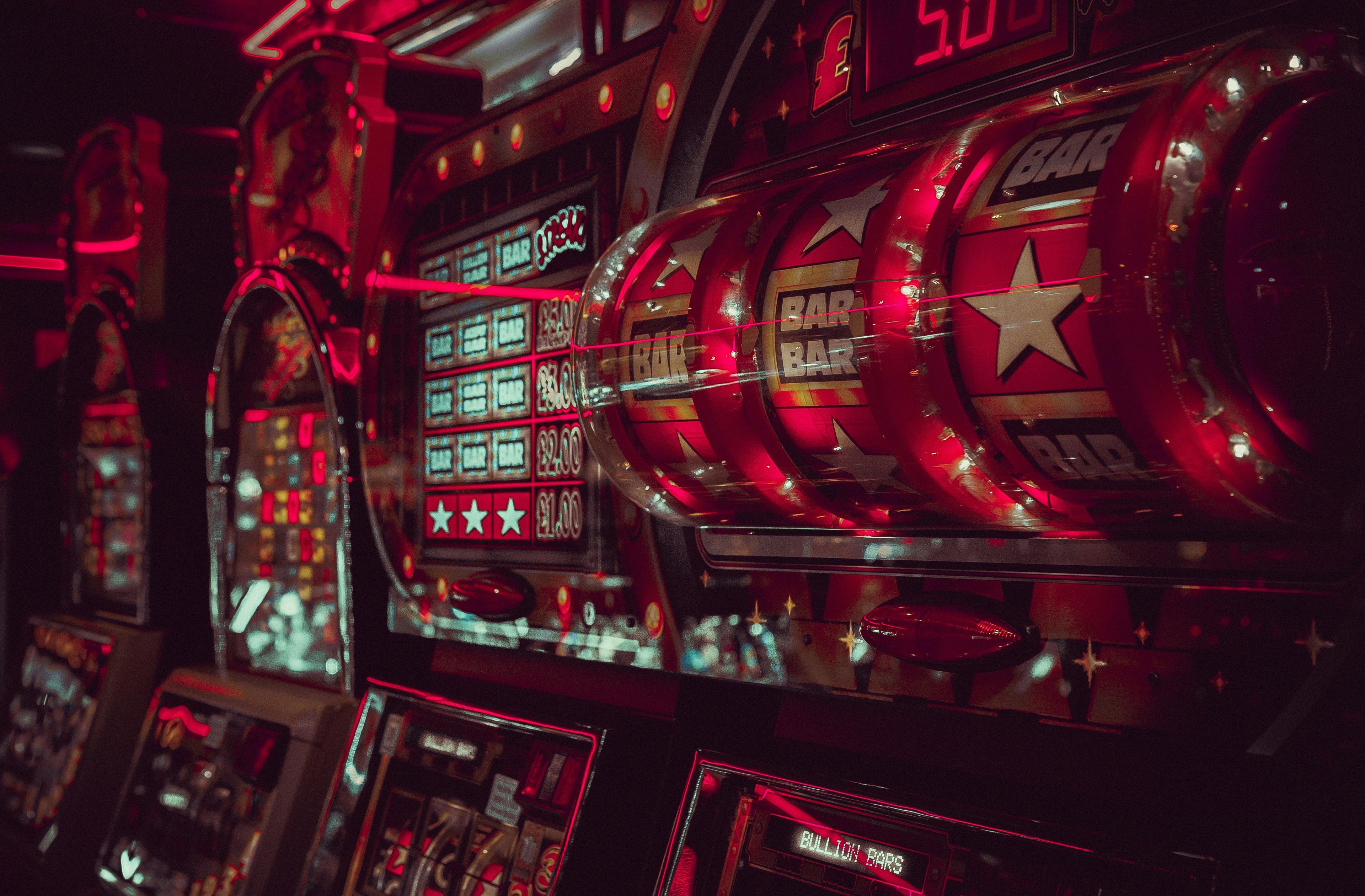 Приветственные бонусы: Как онлайн-казино поощряют новых пользователей