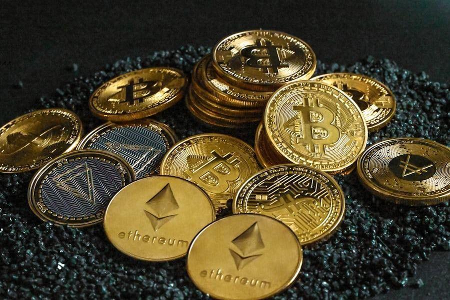 7 Things to Consider When Choosing Cryptos to Invest In